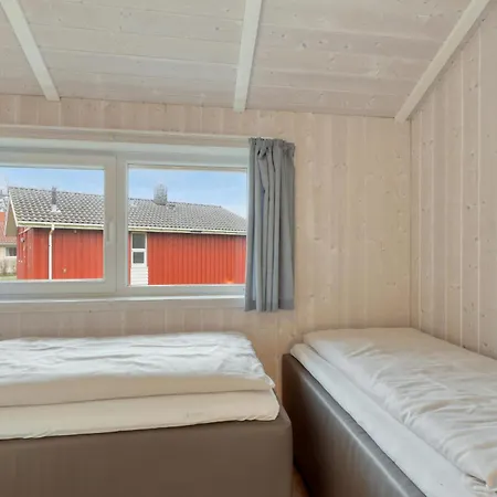 Holiday home Strandblick 8 *